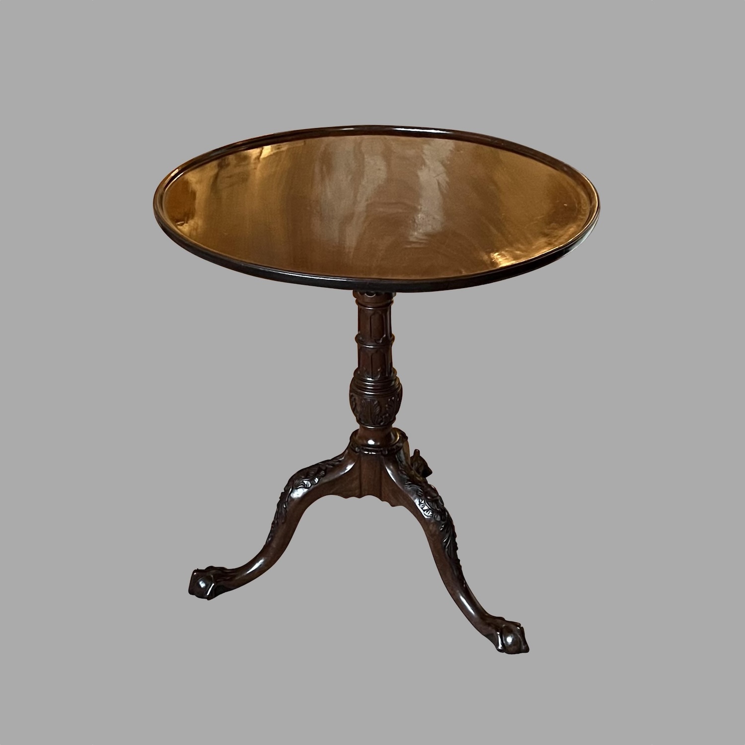 chippendale-mahogany-tilt-top-table-with-exquisitely-carved-standard-c224-32